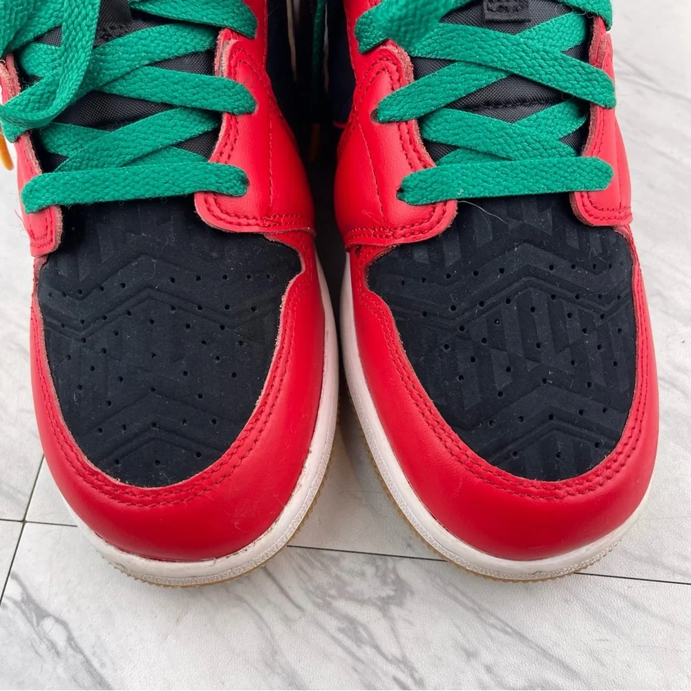 •Nike Air Jordan 1 Mid Boys Size 7Y Red Black Athletic Shoes Sneakers DQ8418-006_6
